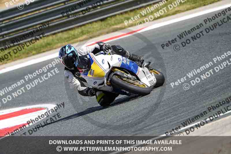 cadwell no limits trackday;cadwell park;cadwell park photographs;cadwell trackday photographs;enduro digital images;event digital images;eventdigitalimages;navarra;no limits trackdays;peter wileman photography;racing digital images;trackday digital images;trackday photos